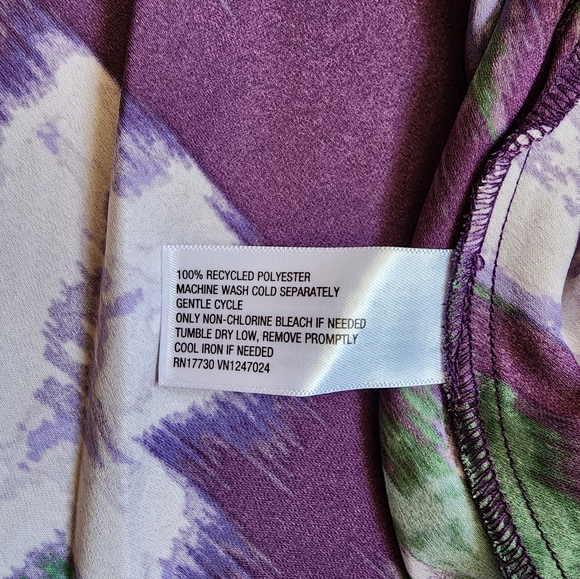 NWT FLORAL PURPLE DRESS - Picture 16 of 16